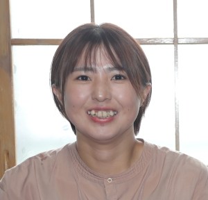 桑原　杏奈　隊員